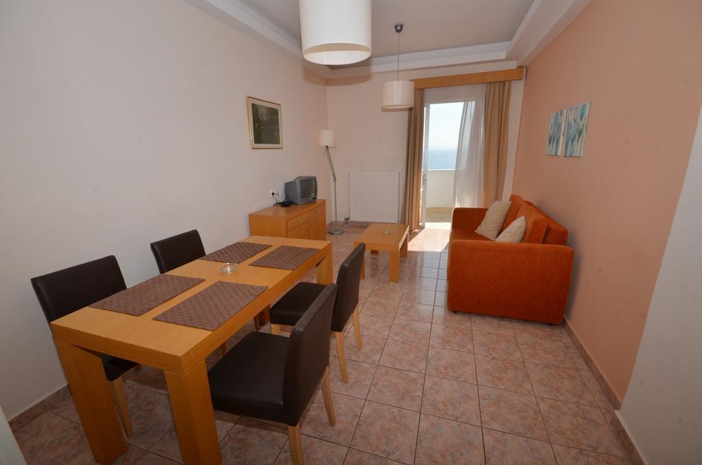 Sunrise Hotel Apartments Ypsos Habitación foto